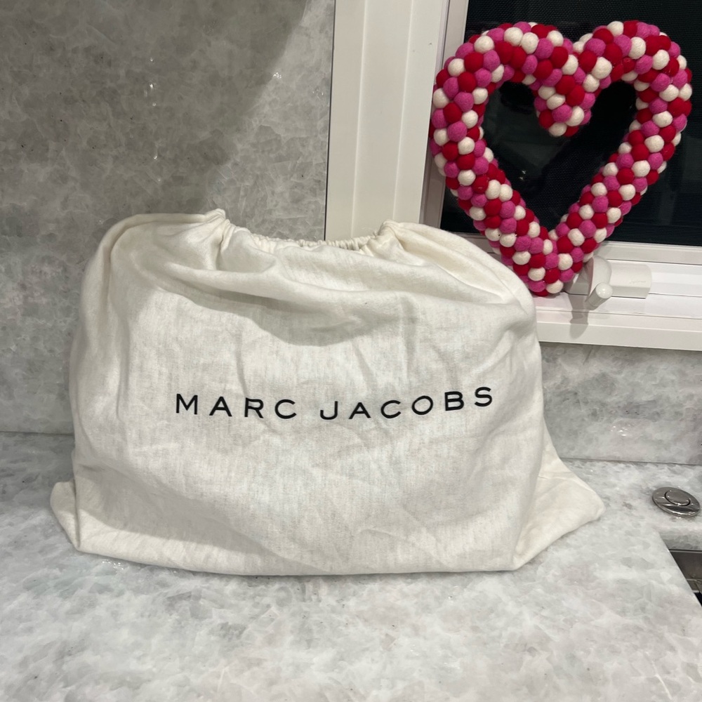 Marc Jacob Green Handbag with Buckle Accents - Picture 9 of 9